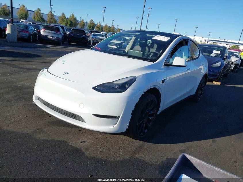 2023 Tesla Model Y Awd/Long Range Dual Motor All-Wheel Drive, Right Side, IAAI, VIN 7SAYGAEE0PF622363 — photo 2