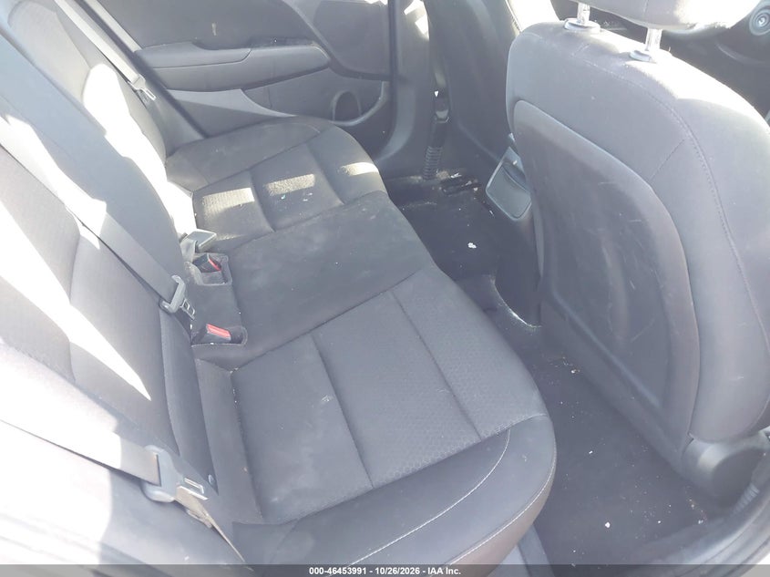 Hyundai Elantra - фото 8