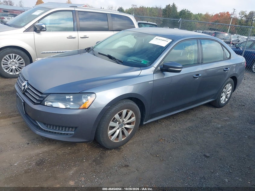 2014 Volkswagen Passat 1.8T Wolfsburg Edition, Normal Wear & Tear, IAAI, VIN 1VWAT7A39EC104504 — photo 2