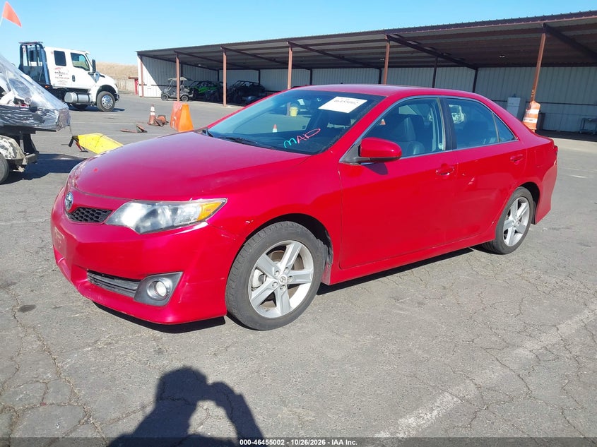 Vin: 4t1bf1fk8cu586574, lot: 46955378, toyota camry se 20122