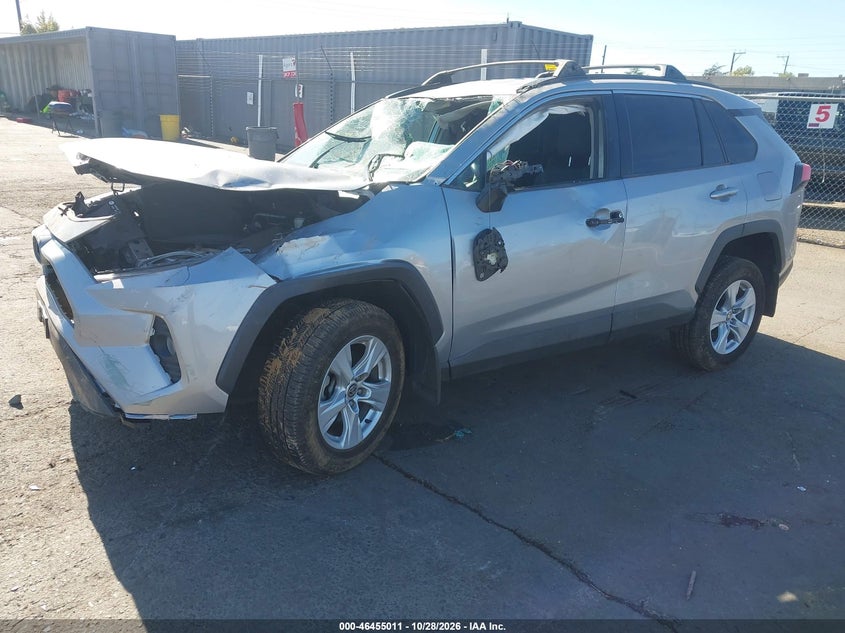 2021 Toyota Rav4 Xle, Front End, IAAI, VIN 2T3P1RFV4MW214560 — photo 2