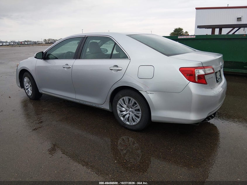 Vin: 4t4bf1fk0cr158052, lot: 46956884, toyota camry le 20123