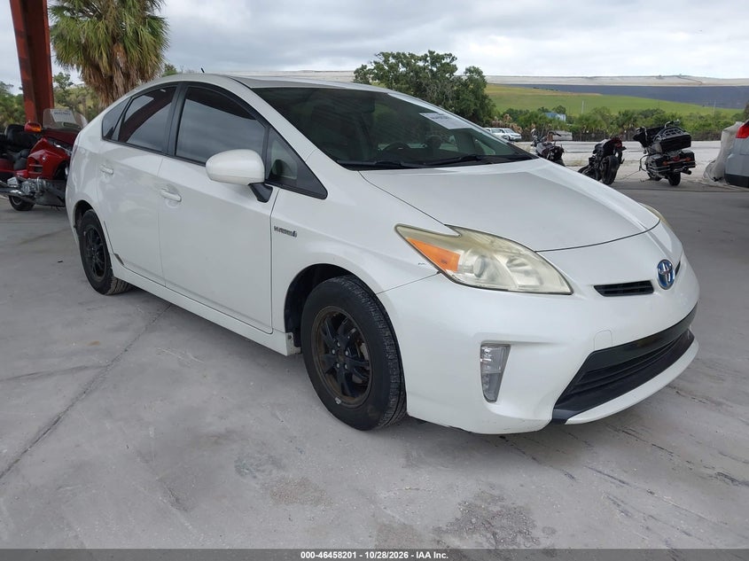Vin: jtdkn3du1d5700188, lot: 46958577, toyota prius three 2013 img_1