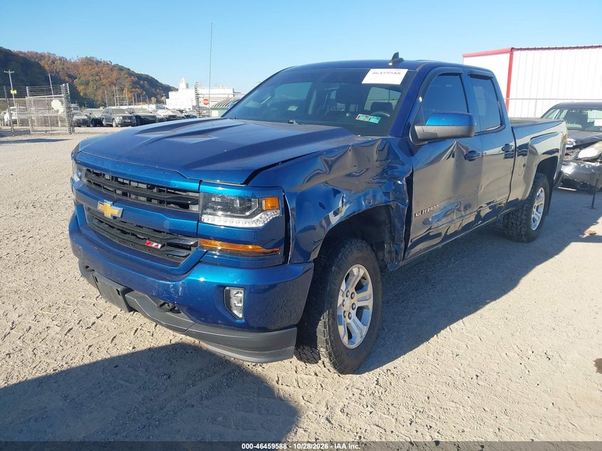 2017 Chevrolet Silverado 1500 2Lt, Левый перёд, IAAI, VIN 1GCVKREC1HZ220729 — фото 2
