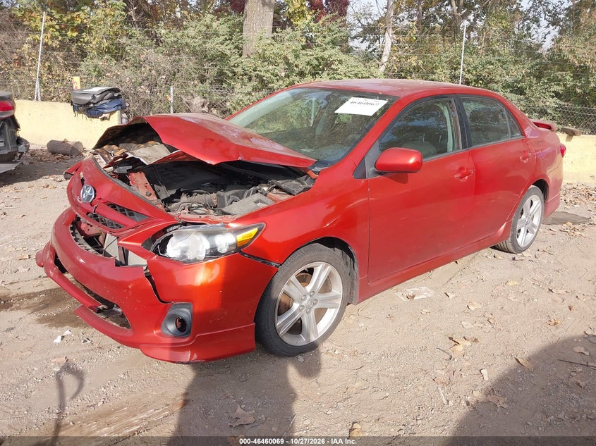 Vin: 2t1bu4ee3dc071987, lot: 46960445, toyota corolla s special edition 20132