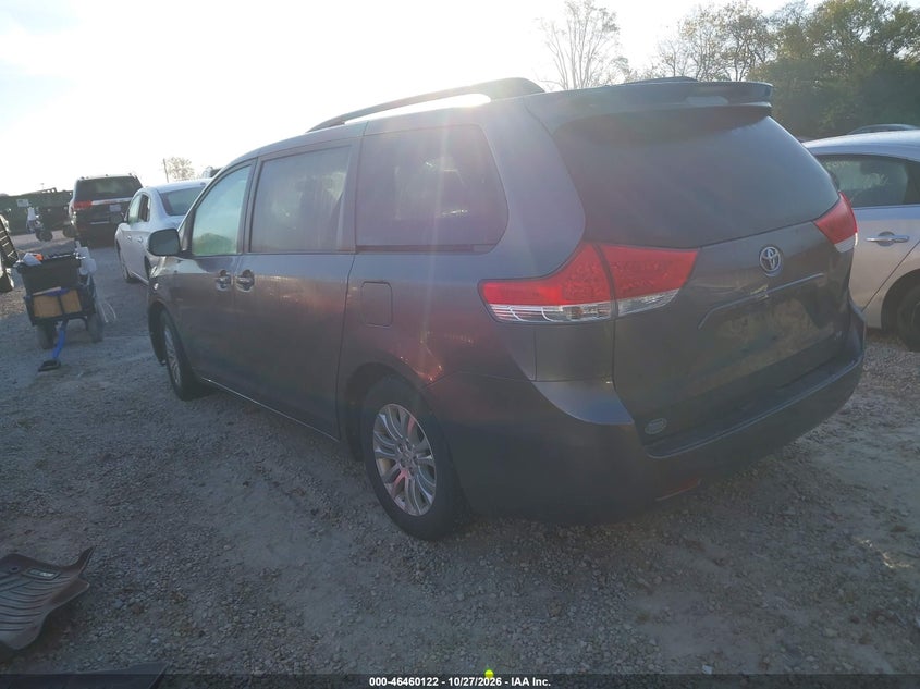 Vin: 5tdyk3dc4bs008010, lot: 46960498, toyota sienna xle v6 20113
