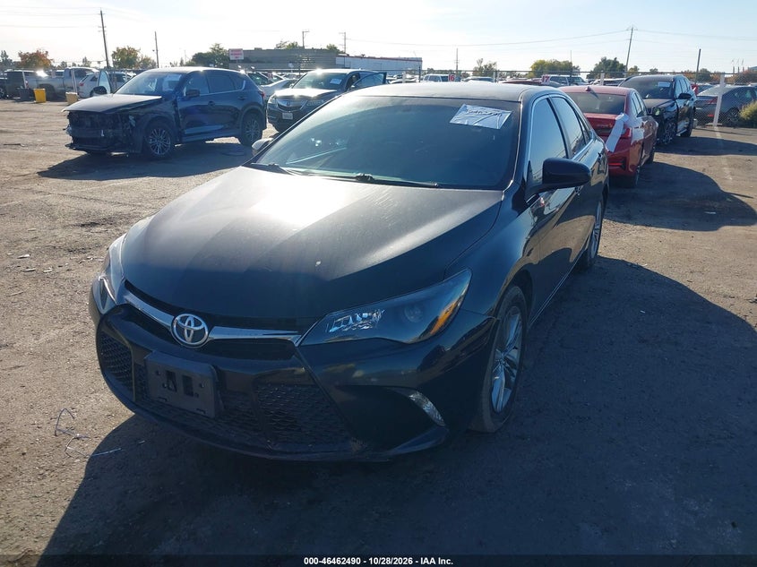 2017 Toyota Camry Se, Left Front, IAAI, VIN 4T1BF1FK2HU667951 — photo 2