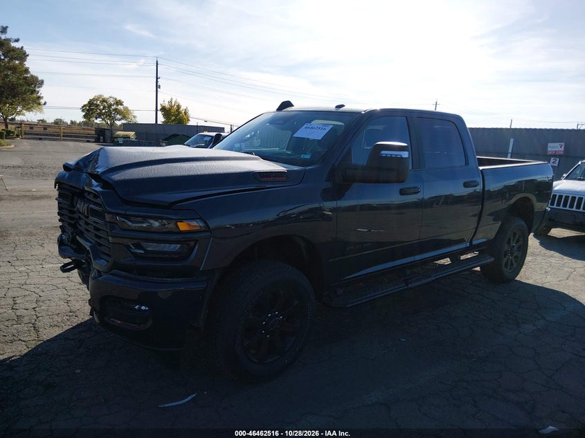 Vin: 3c6ur5dj3sg575884, lot: 46962892, ram 2500 big horn  4x4 6'4 box 20252
