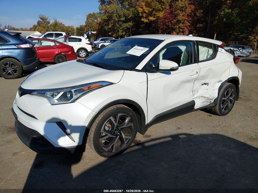 Vin: nmtkhmbx8jr009142, lot: 46963663, toyota c-hr xle 20182