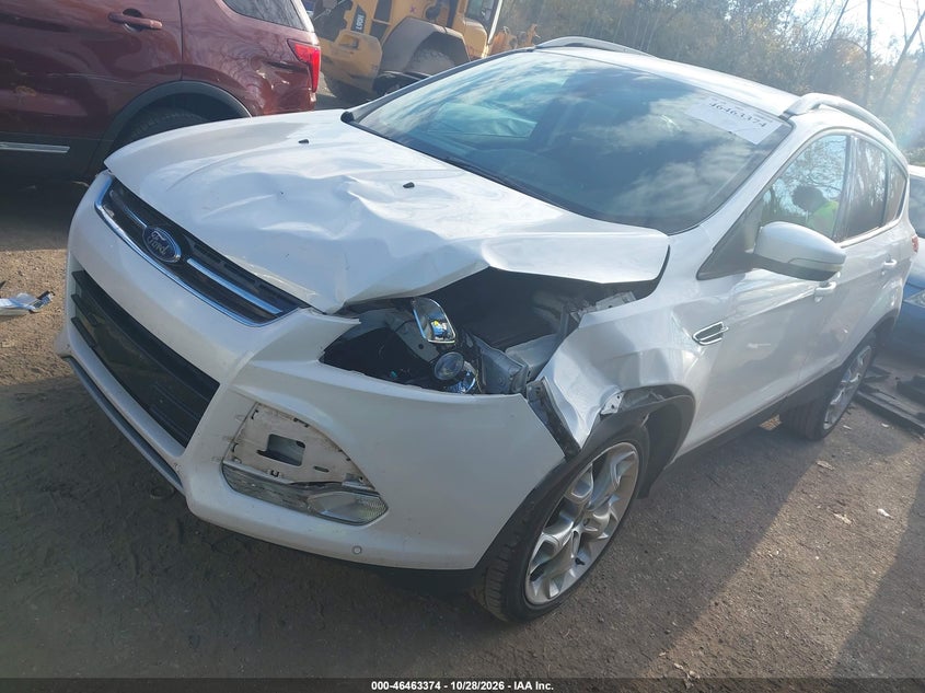 Vin: 1fmcu0jx1eud24051, lot: 46963750, ford escape titanium 20142