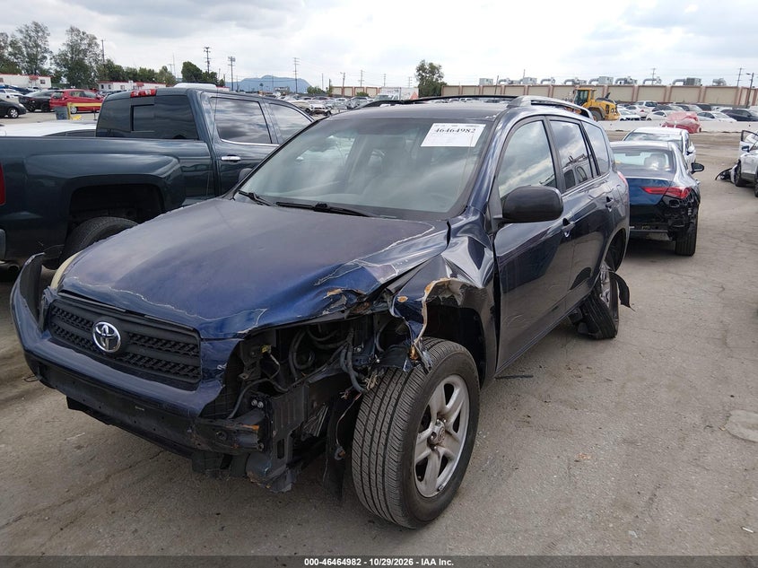 2006 Toyota Rav4, Left Front, IAAI, VIN JTMZD33VX66008827 — photo 2