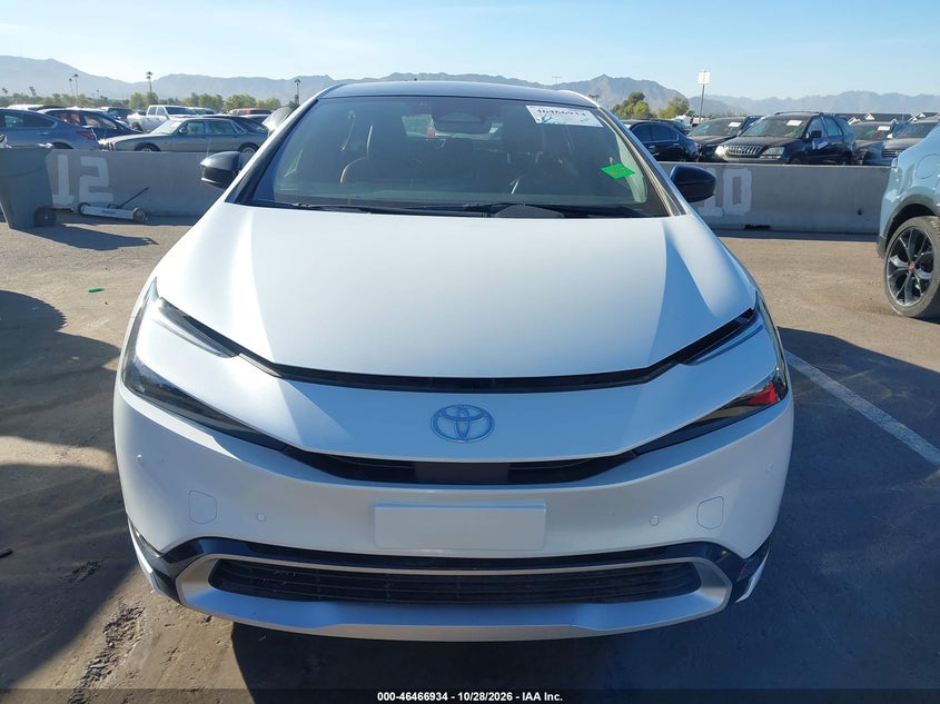 TOYOTA PRIUS PLUG-IN HYBRID - zdjęcie 12