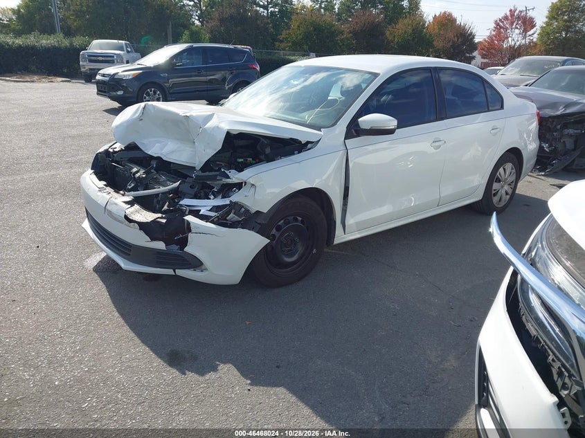 2014 Volkswagen Jetta 1.8T Se, Front End, IAAI, VIN 3VWD17AJ6EM316194 — photo 2