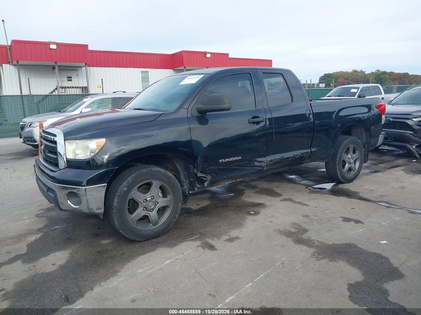 2011 Toyota Tundra Grade 4.6L V8, Левый бок, IAAI, VIN 5TFUM5F15BX021486 — фото 2