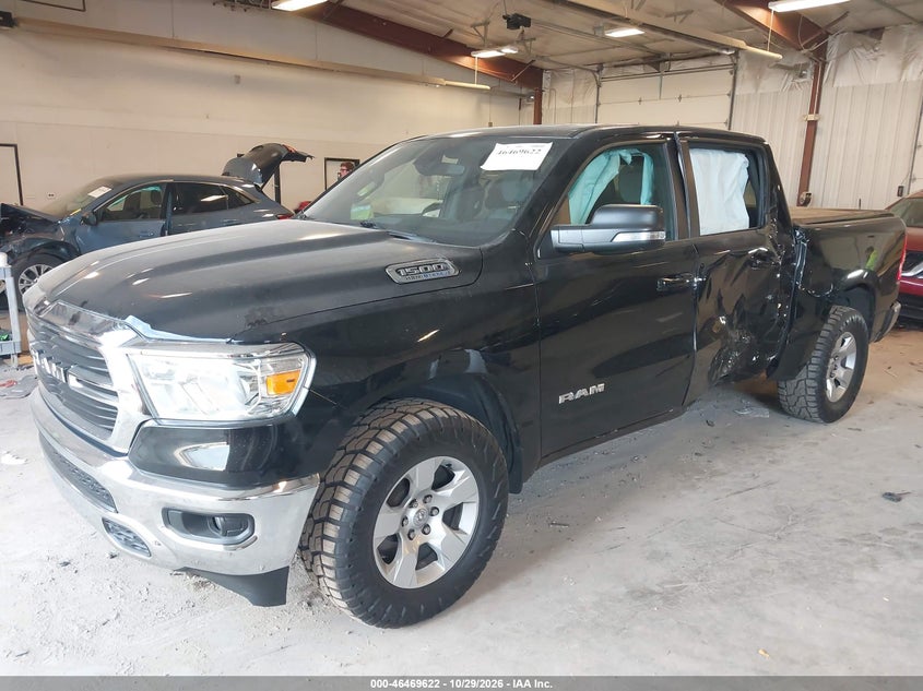 2021 Ram 1500 Big Horn 4X4 5'7 Box, Лівий бік, IAAI, VIN 1C6SRFFT8MN522684 — фото 2