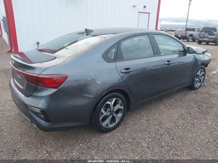 Vin: 3kpf24ad5me281562, lot: 46971066, kia forte lxs 20214