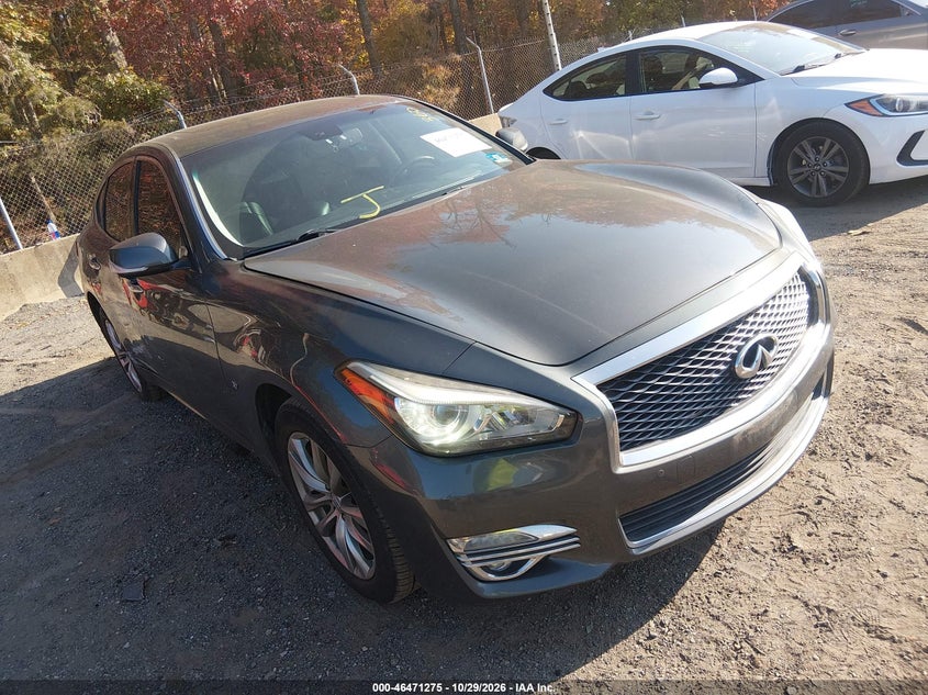 2015 Infiniti Q70 3.7x