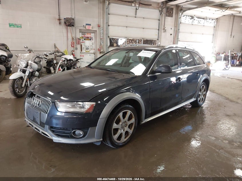 2013 Audi Allroad 2.0T Premium, Front End, IAAI, VIN WA1VFAFL5DA172479 — photo 2