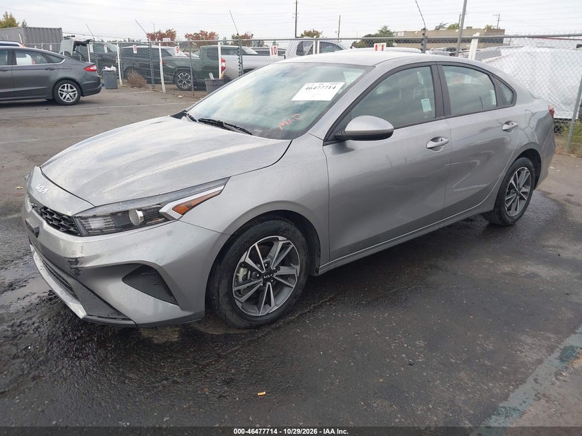 2023 Kia Forte Lxs, Right Front, IAAI, VIN 3KPF24AD3PE617357 — photo 2