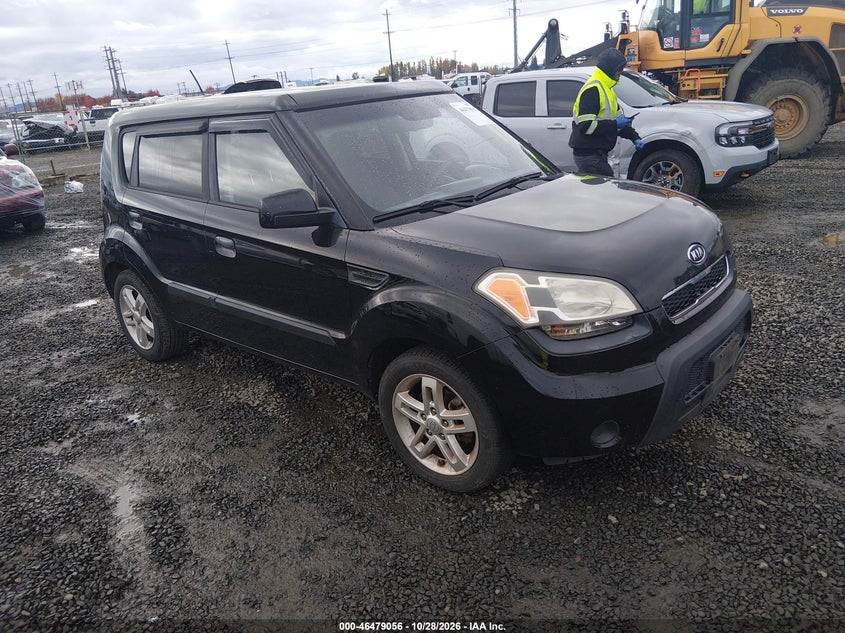 2010 Kia Soul +