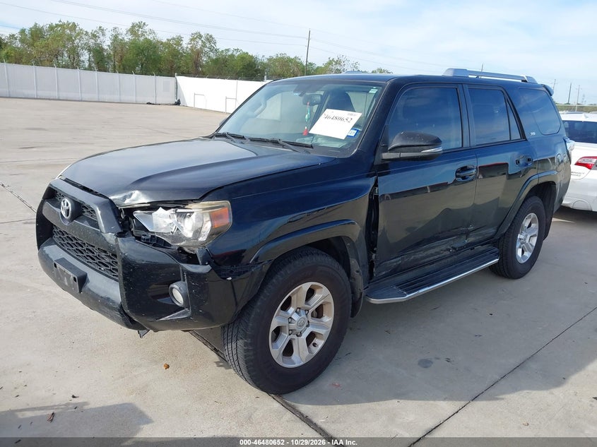 2015 Toyota 4Runner Sr5 Premium, Front End, IAAI, VIN JTEZU5JRXF5096197 — photo 2