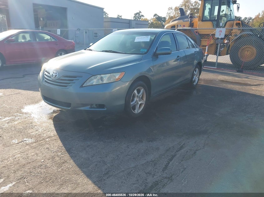 2007 Toyota Camry Le, Normal Wear & Tear, IAAI, VIN 4T1BE46K27U515347 — photo 2