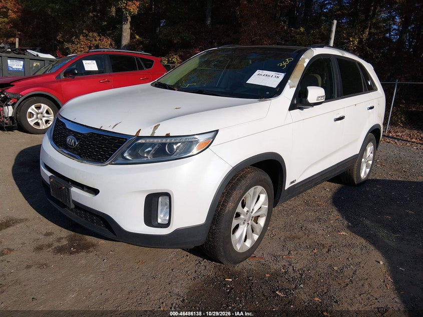 2014 Kia Sorento Ex V6, Normal Wear & Tear, IAAI, VIN 5XYKUDA75EG429667 — photo 2