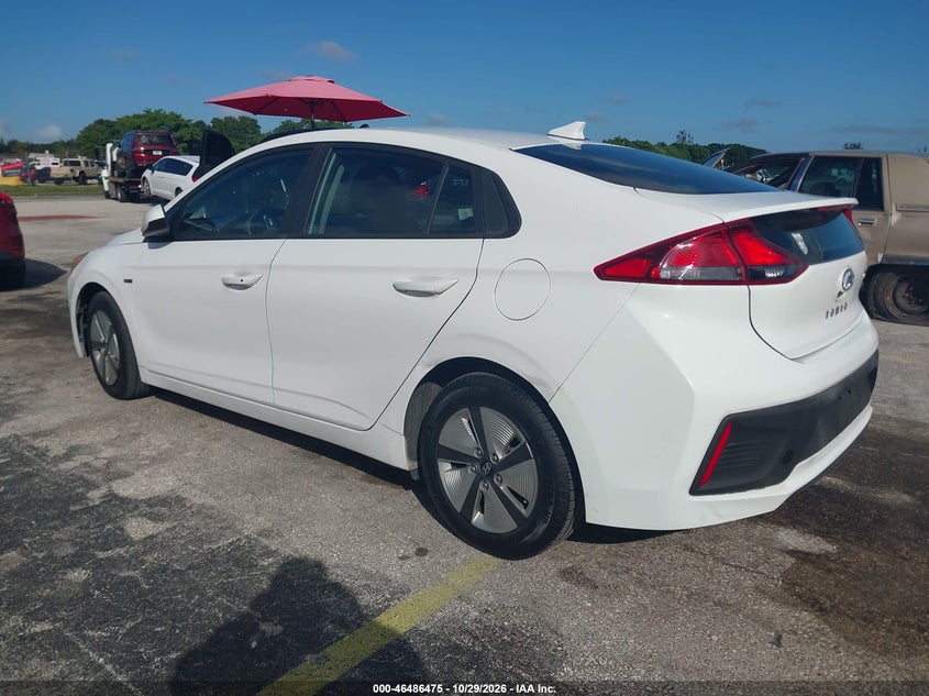 Vin: kmhc65lc9hu024733, lot: 46986859, hyundai ioniq hybrid blue 20173