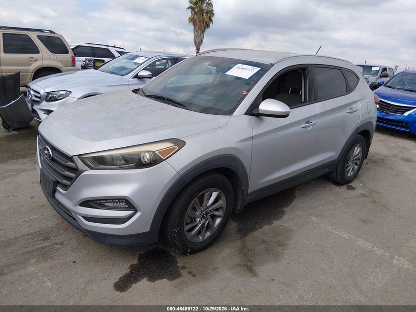 2016 Hyundai Tucson Se, Обычный износ, IAAI, VIN KM8J33A45GU181190 — фото 2