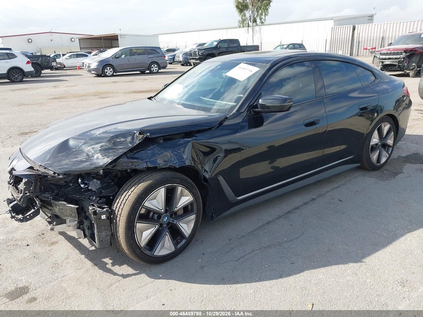 Vin: wby73aw04nfm94966, lot: 46990182, bmw i4 edrive40 20222
