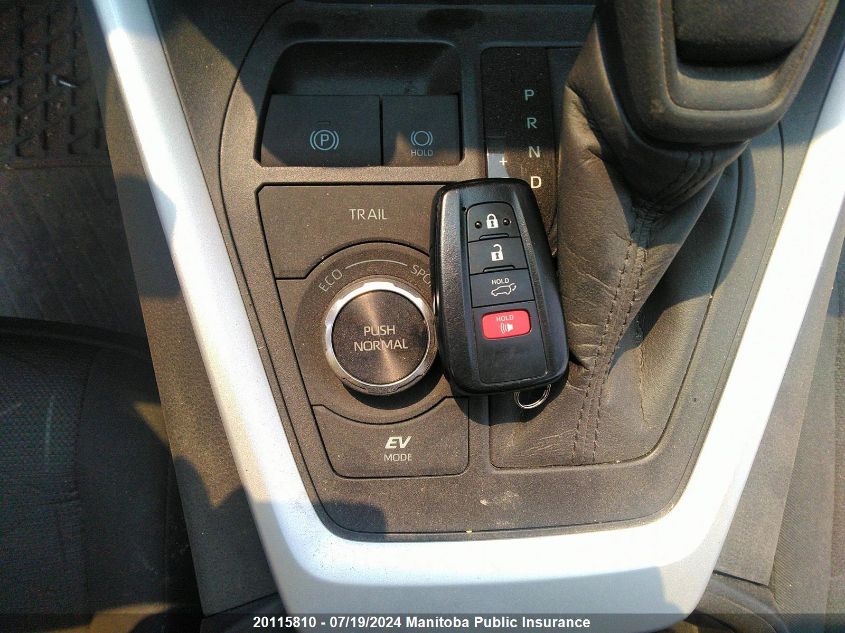 2021 Toyota Rav4 Xle Hybrid VIN: 2T3RWRFV6MW114468 Lot: 20115810