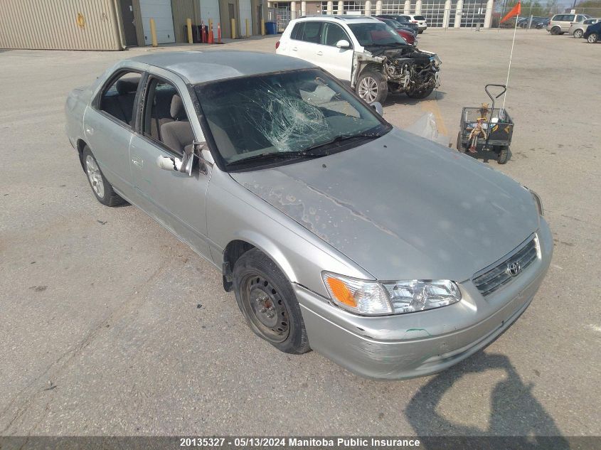 2000 Toyota Camry Le VIN: JT2BG22K1Y0468743 Lot: 20135327