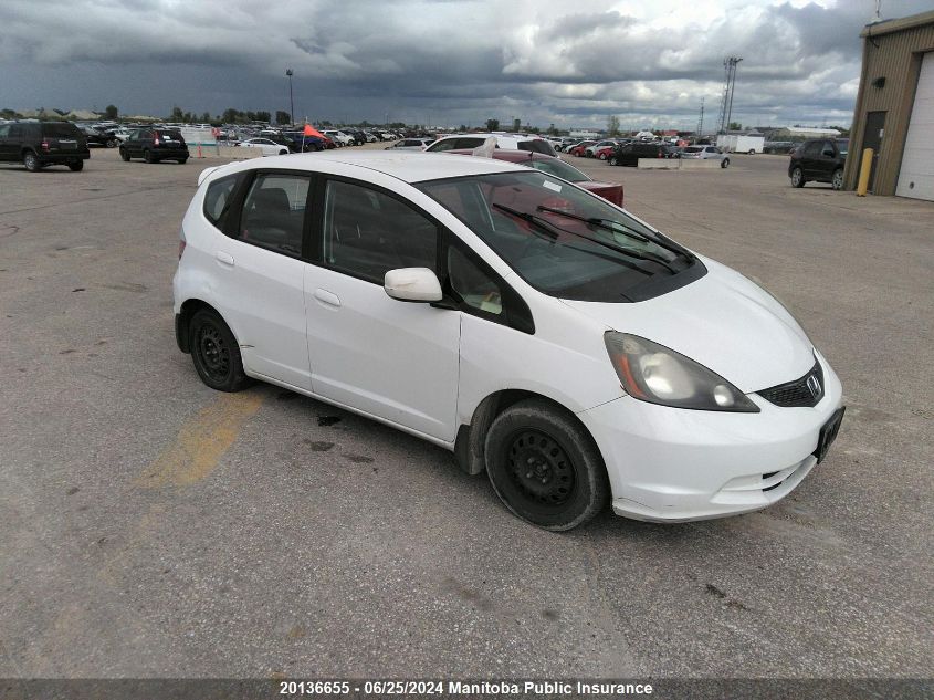 2014 Honda Fit Dx VIN: LUCGE8H50E3001553 Lot: 20136655