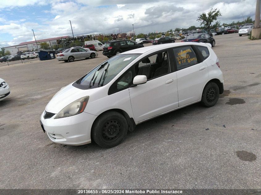 2014 Honda Fit Dx VIN: LUCGE8H50E3001553 Lot: 20136655