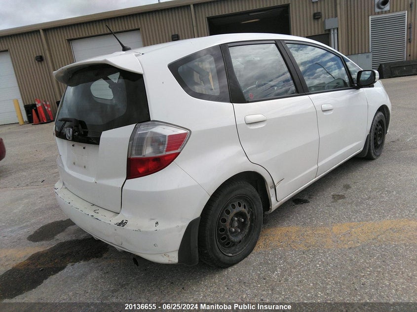 2014 Honda Fit Dx VIN: LUCGE8H50E3001553 Lot: 20136655