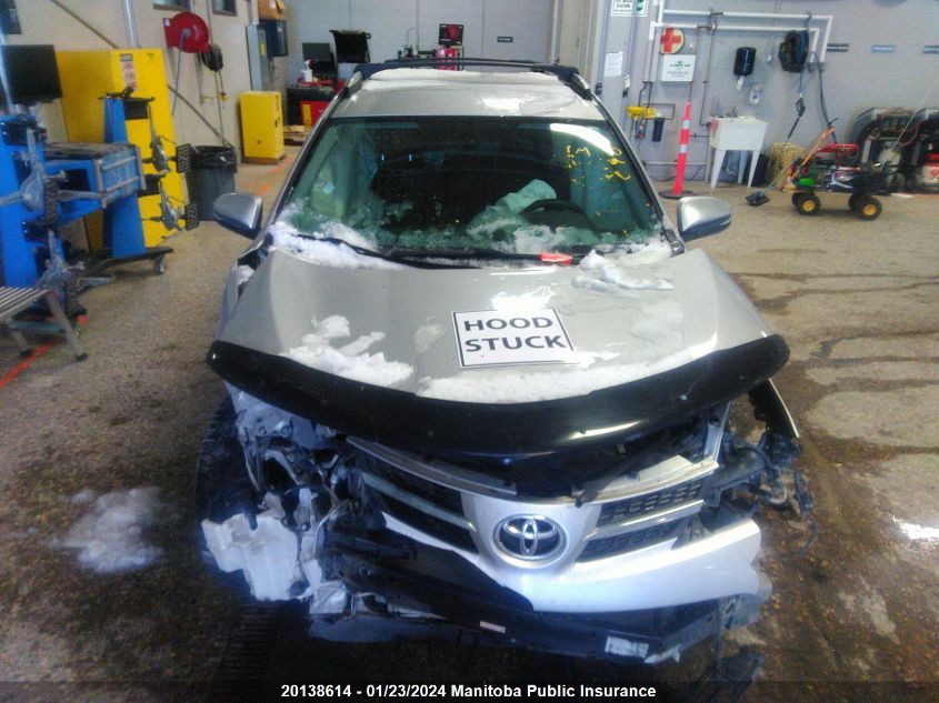 2T3BFREV6FW336921 2015 Toyota Rav4 Le