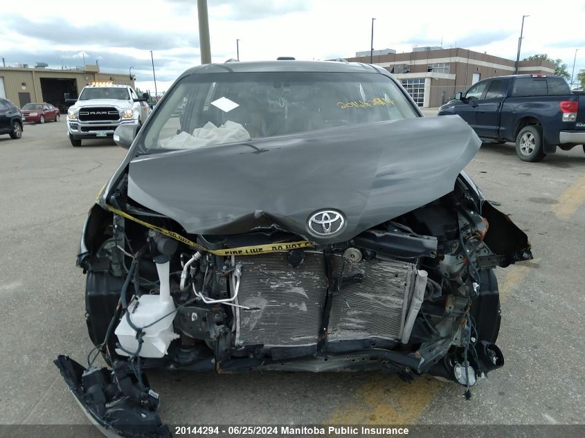 2013 Toyota Sienna Xle V6 VIN: 5TDDK3DC4DS057046 Lot: 20144294