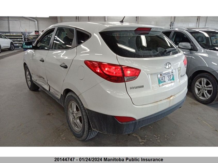 KM8JT3AC6BU262635 2011 Hyundai Tucson Gl