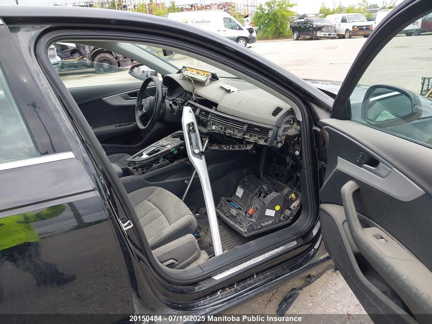 2017 Audi A4 2.0T Quattro VIN: WAUANAF45HN008256 Lot: 20150484