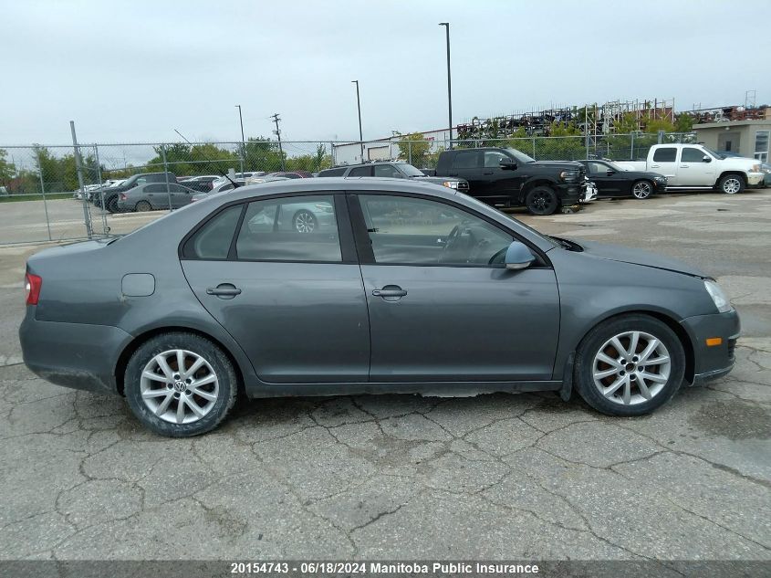 2010 Volkswagen Jetta 2.5 VIN: 3VWRX7AJ2AM133129 Lot: 20154743