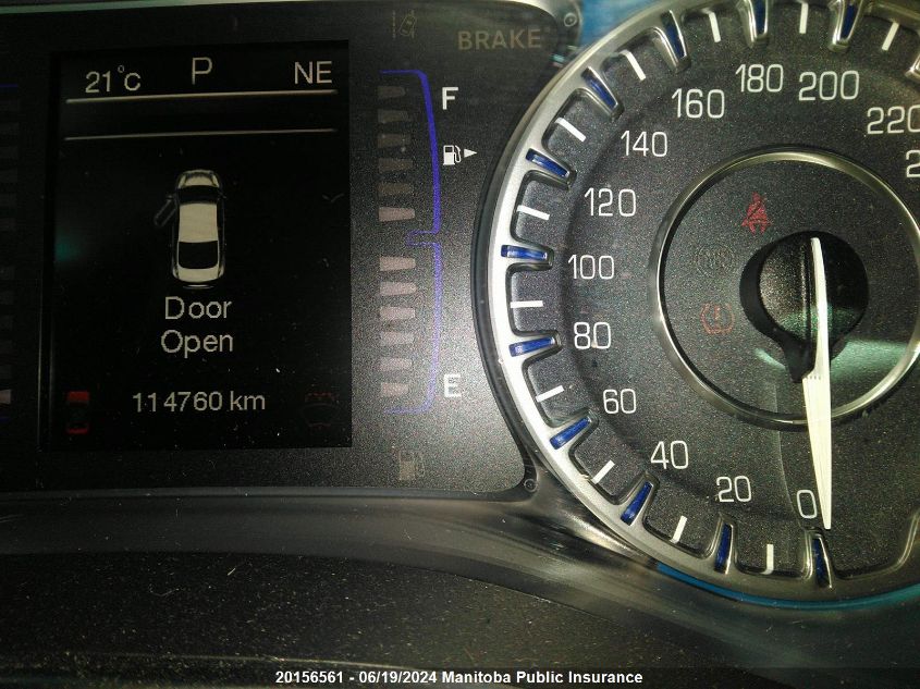 2015 Chrysler 200 C VIN: 1C3CCCAB2FN531061 Lot: 20156561