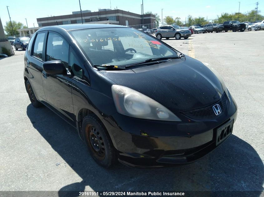 2013 Honda Fit Dx VIN: LUCGE8H50D3006816 Lot: 20161951