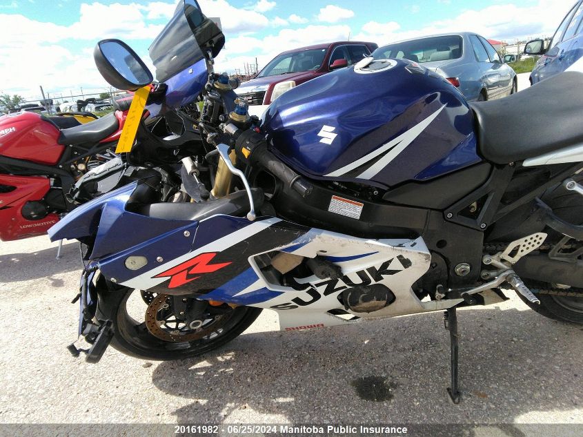 2004 Suzuki Gsx-R750 VIN: JS1GR7JA742102842 Lot: 20161982