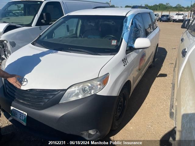 2017 Toyota Sienna Le V6 VIN: 5TDZZ3DC1HS770297 Lot: 20162231