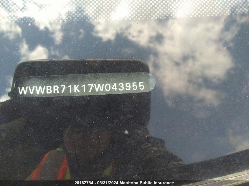 2007 Volkswagen Rabbit 2.5 VIN: WVWBR71K17W043955 Lot: 20162754