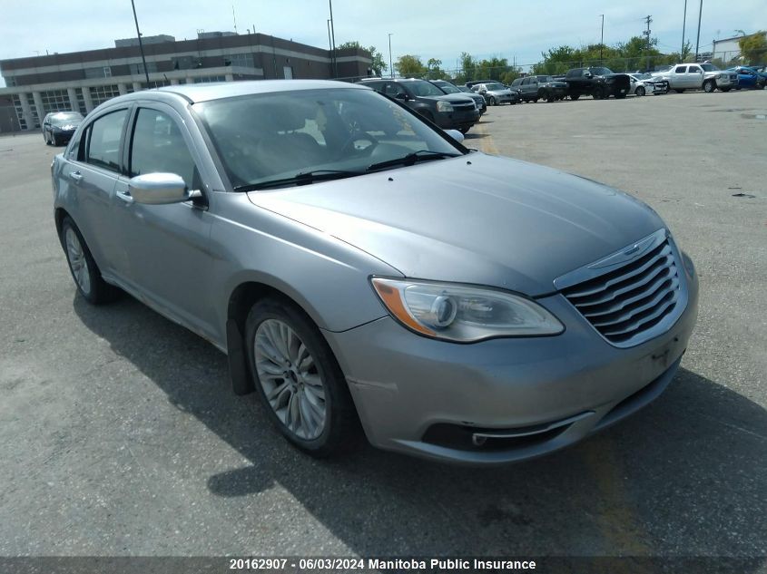 2013 Chrysler 200 Limited V6 VIN: 1C3CCBCG8DN757993 Lot: 20162907