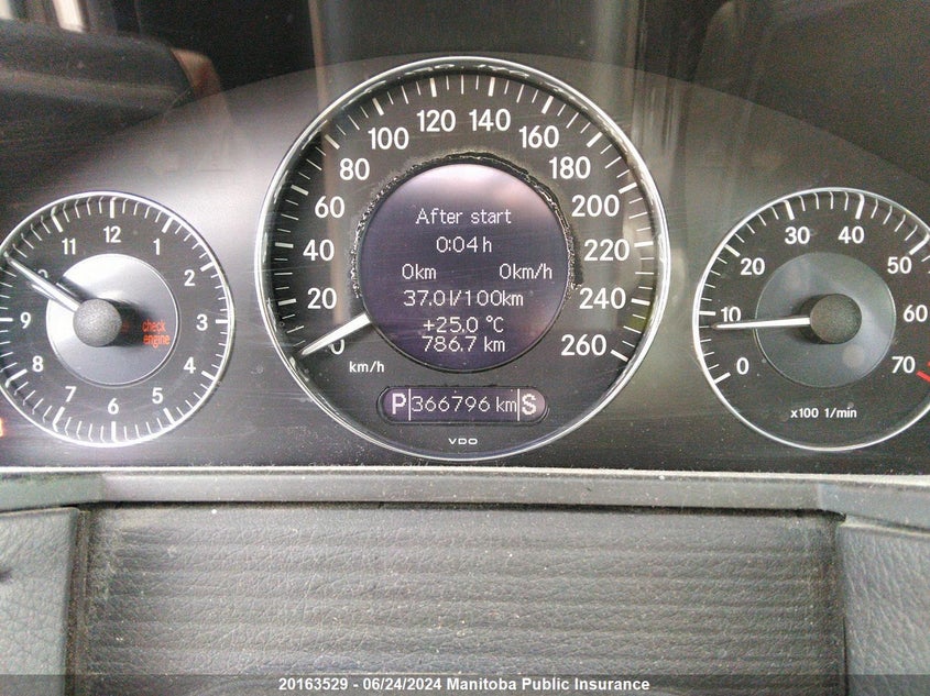 2004 Mercedes Benz E320 4Matic VIN: WDBUF82J44X159457 Lot: 20163529