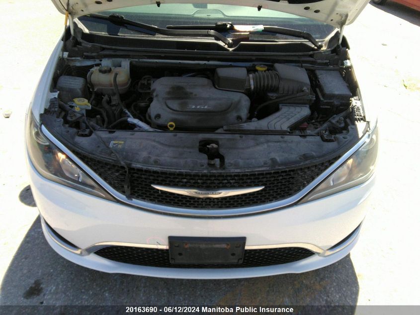 2017 Chrysler Pacifica Touring-L VIN: 2C4RC1EG6HR804329 Lot: 20163690