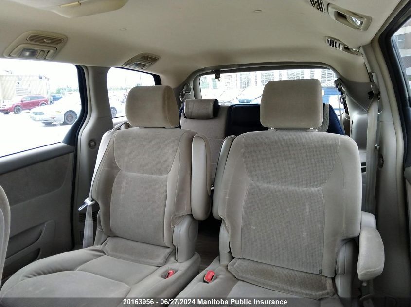 2004 Toyota Sienna Le V6 VIN: 5TDBA23C74S006825 Lot: 20163956