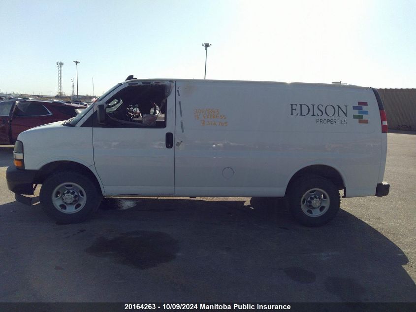 1GCWGAFP9J1312765 2018 Chevrolet Express 2500 Cargo Van